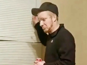 Imagen de Vergüenza ajena (T22): Chanel y Sterling CCCLI - 3