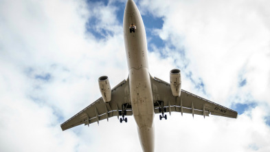 Imagen de Dentro del aeropuerto...: Alerta máxima - 4