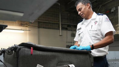 Imagen de Dentro del aeropuerto:...: Diamantes, dinero y vestidos de diseño - 5