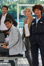 Imagen de Unidad de... (T6): Ep.7 A cuerpo limpio - 2