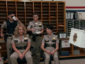 Imagen de Reno 911! (T8): Ep.7 La jubilación de Dangle - 3
