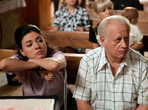 Imagen de Cuéntame cómo pasó (T11): Ep.9 Los nombramientos siempre llegan en moto - 1