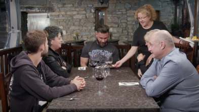 Imagen de Joc de cartes estiu (T7): El millor restaurant a la vora de la Noguera Pallaresa - 3