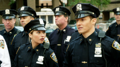 Imagen de Blue Bloods... (T6): Ep.21 Un paso mas allá - 3