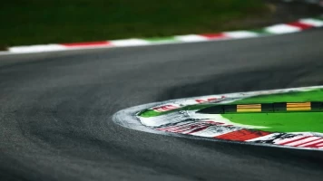 Mundial de Superbike - Donington Park. T(2025). Mundial de... (2025): Carrera 2