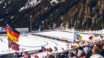 Biatlón: World Team Challenge. T(2024). Biatlón: World... (2024): Persecución por equipos