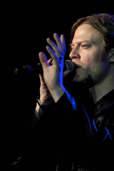 Un lugar llamado mundo. T(T2). Un lugar llamado... (T2): Mando Diao, Maika Makovski y Dorian.