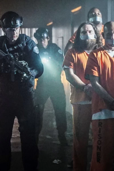 S.W.A.T.: Los Hombres de Harrelson. T(T1). S.W.A.T.: Los... (T1): Ep.10 Levantamiento