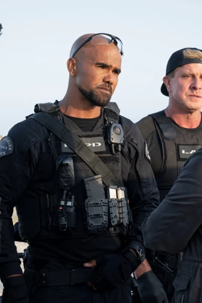 S.W.A.T.: Los hombres de Harrelson. T(T3). S.W.A.T.: Los... (T3): Ep.1 Fuego en el cielo