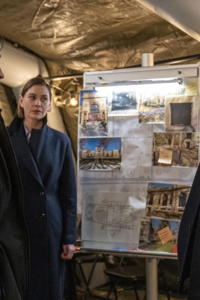 FBI: Internacional. T(T1). FBI: Internacional (T1): Ep.9 Combatir el fuego con fuego