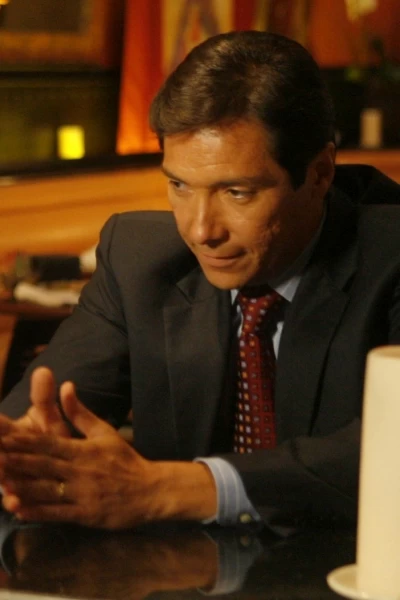 The Shield: Al margen de la ley. T(T6). The Shield: Al... (T6): Ep.10 Clases de diplomacia