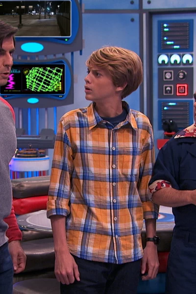 Henry Danger. T(T2). Henry Danger (T2): Ep.1 Los Golpes Continúan