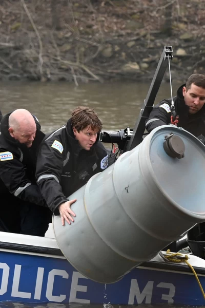 Chicago P.D.. T(T11). Chicago P.D. (T11): Ep.7 Los vivos y los muertos