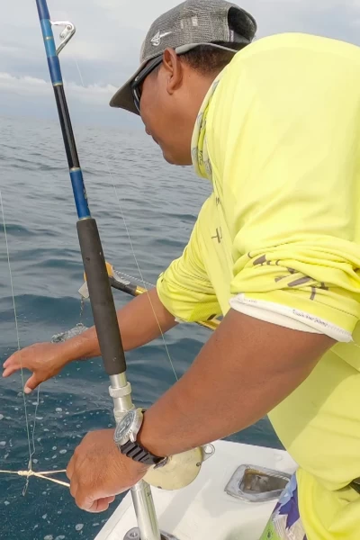 Pesca de altura con Keishmer Hermoso. T(T1). Pesca de altura... (T1): Pesca de fondo Down Riger