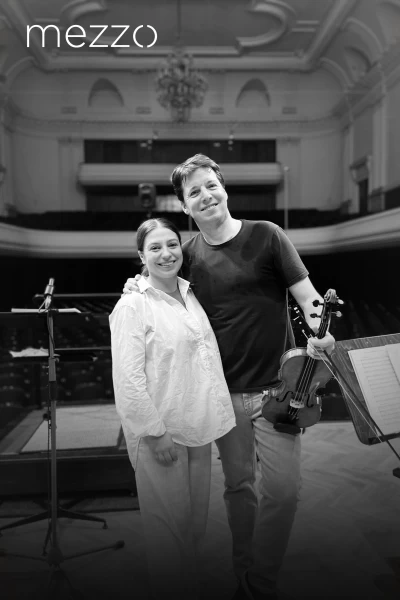 INSO-Lviv Orchestra, Dalia Stasevska, Joshua Bell - Bacewicz, de Hartmann, Chopin