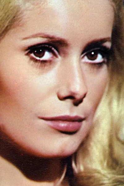 Con mi propia voz. T(T1). Con mi propia voz (T1): Catherine Deneuve