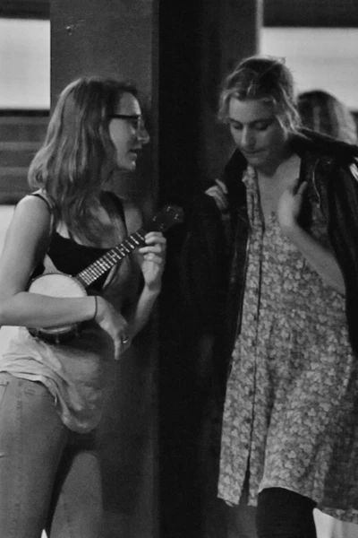 Vigalondo Midnight Madness. T(T2). Vigalondo... (T2): Patrick Willems y Frances Ha
