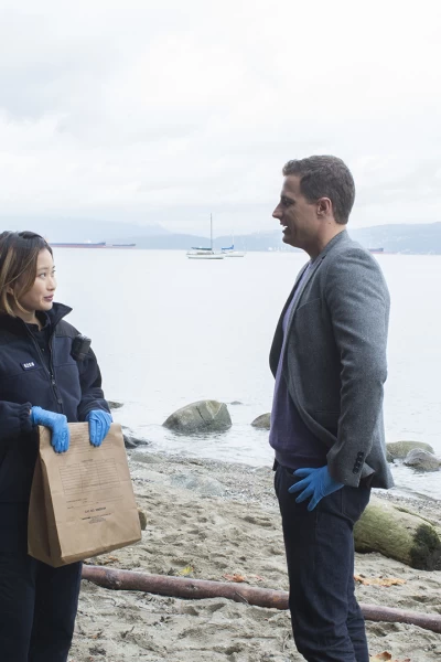 Motive. T(T2). Motive (T2): Ep.3 Por la borda