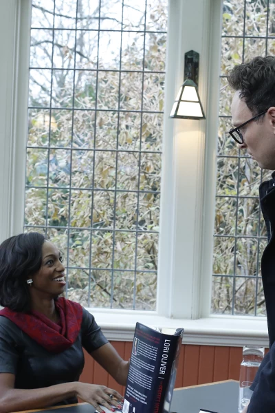 Motive. T(T2). Motive (T2): Ep.12 El beso de la muerte