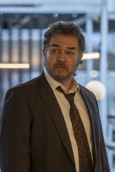 Petra. T(T3). Petra (T3): Ep.2 Los honores de la casa