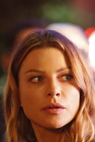 Lucifer. T(T1). Lucifer (T1): Ep.2 Lucifer, siéntate, sé buen demonio