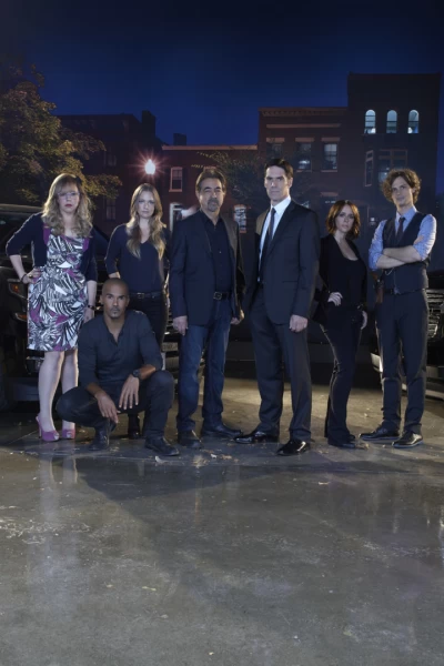 Mentes criminales. T(T10). Mentes criminales (T10): Ep.21 Señor diablo